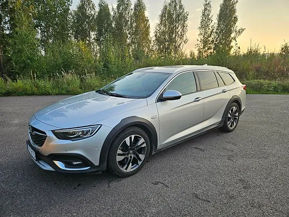 Opel Insignia Country Tourer 2018 photo 2