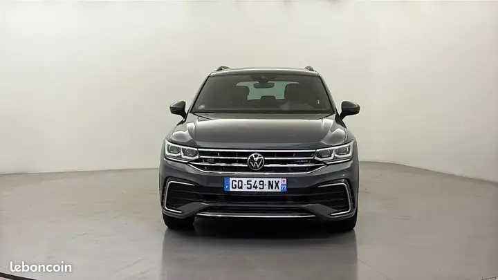 Volkswagen Tiguan 2023 photo 2