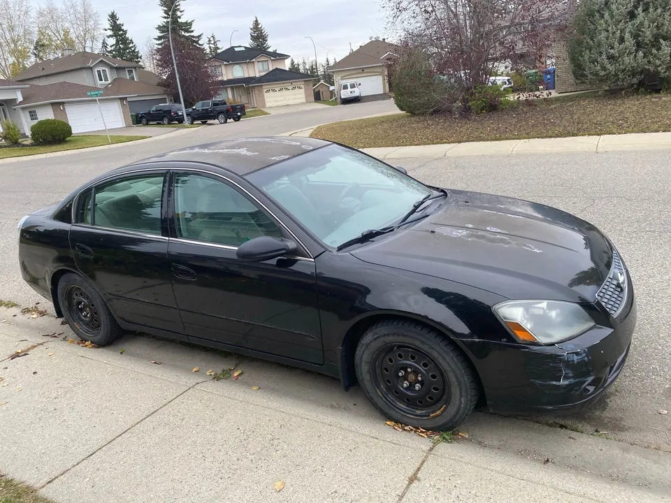 Nissan Altima 2005 photo 2