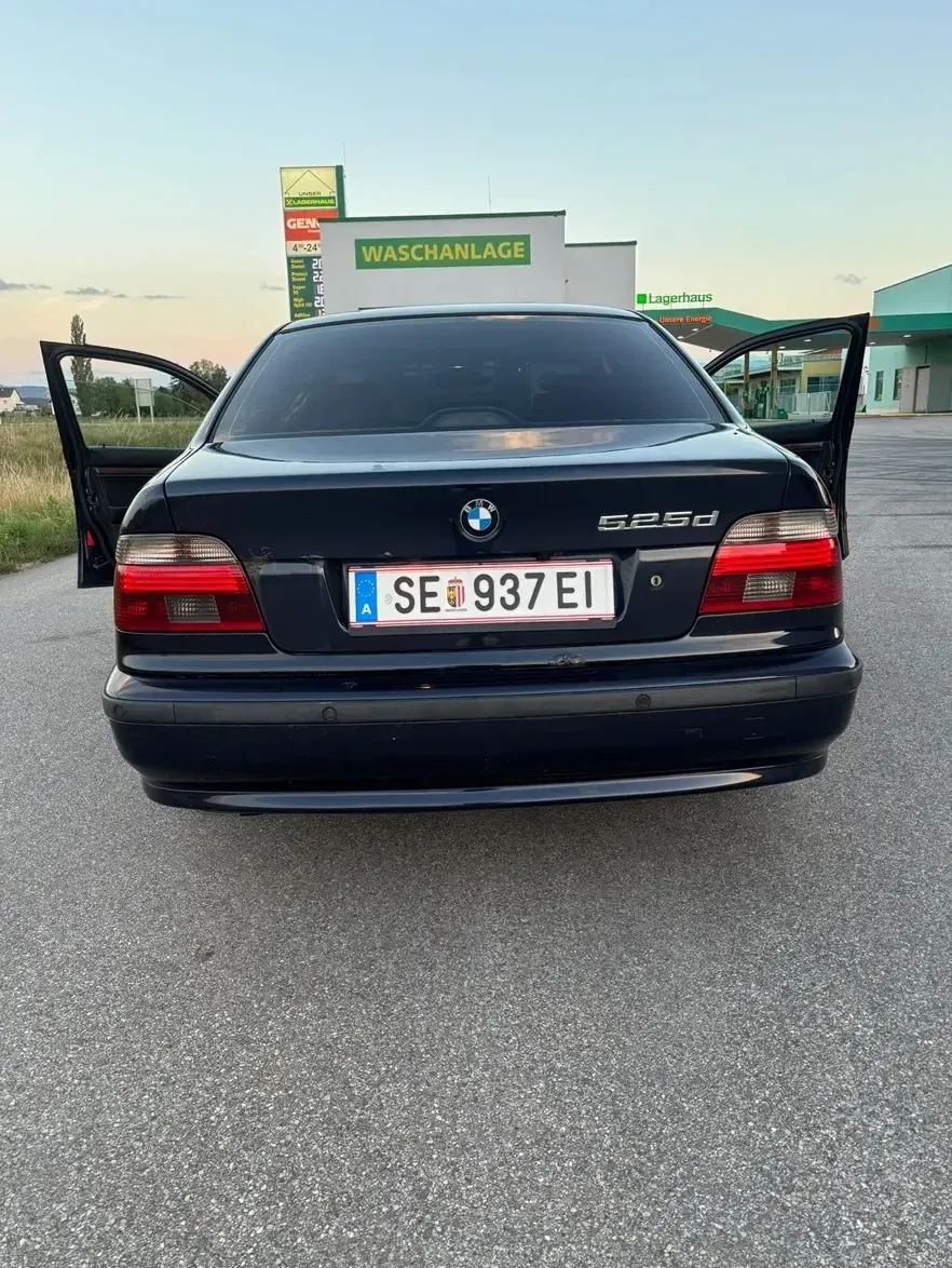 BMW 5 Series 2000 photo 2