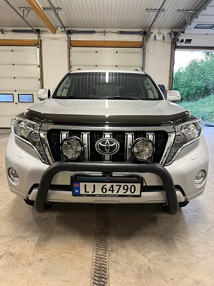 Toyota Land Cruiser 2016 photo 3