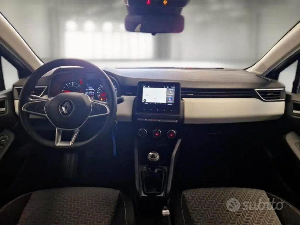 Renault Clio 2023 photo 3