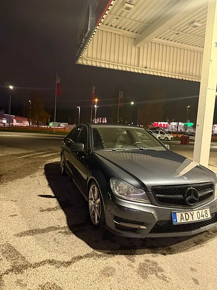 Mercedes-Benz C220 2013 photo 3