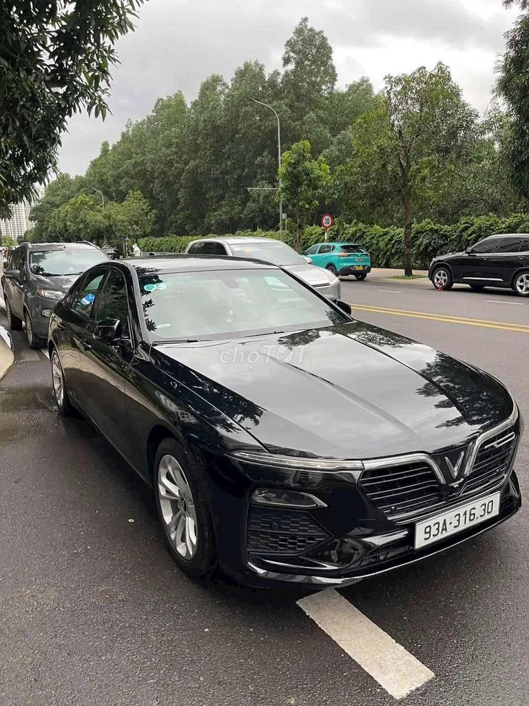 Vinfast Lux A2.0