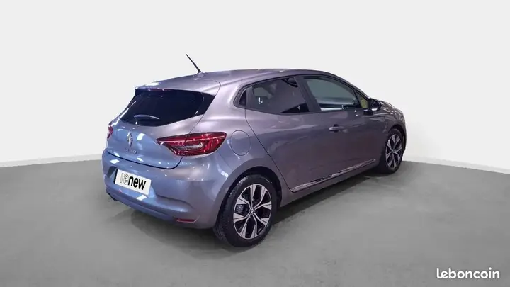 Renault Clio 2023 photo 2