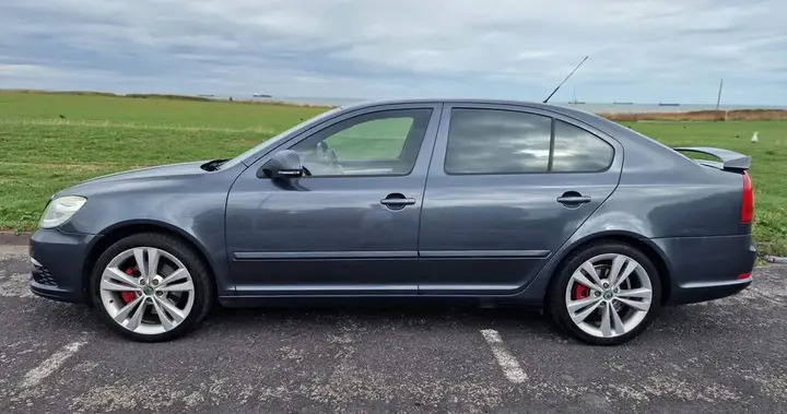 Skoda Octavia 2010 photo 3