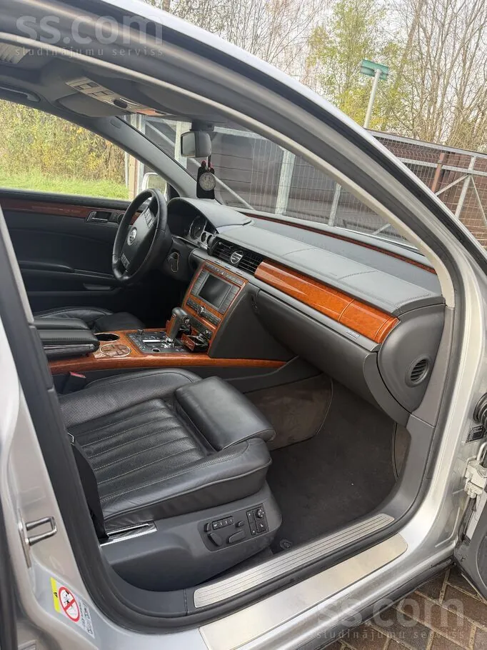 Volkswagen Phaeton 2008 photo 5