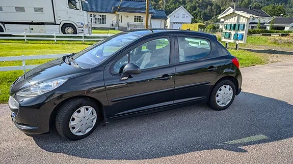 Peugeot 207 2007 photo 3