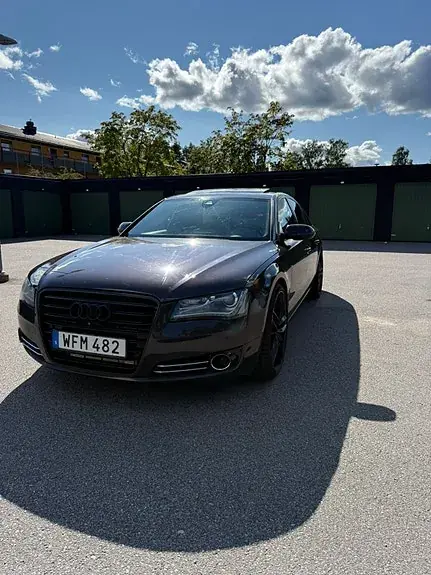 Audi A8 2013 photo 3