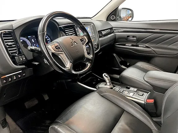 Mitsubishi Outlander 2018 photo 5