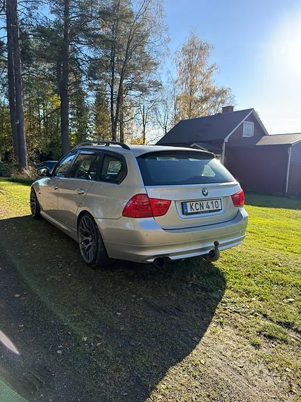 BMW 320D 2010 photo 5