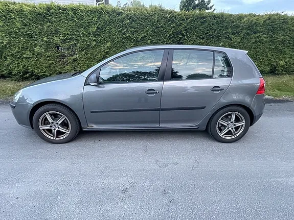 Volkswagen Golf V