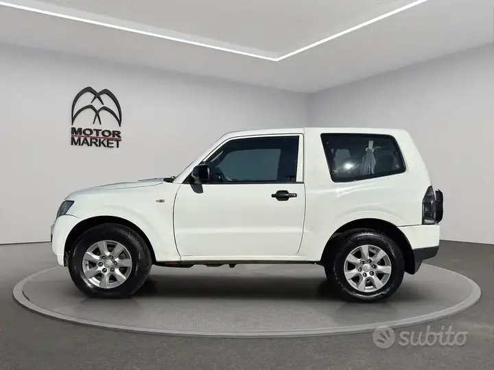 Mitsubishi Pajero 2018 photo 5