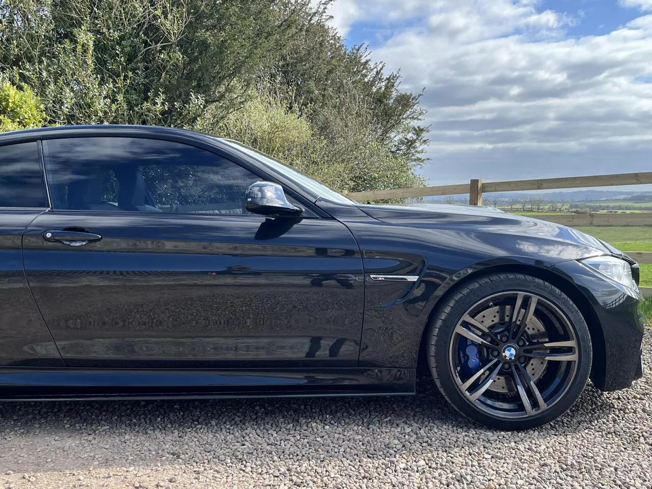 BMW M4 2015 photo 5