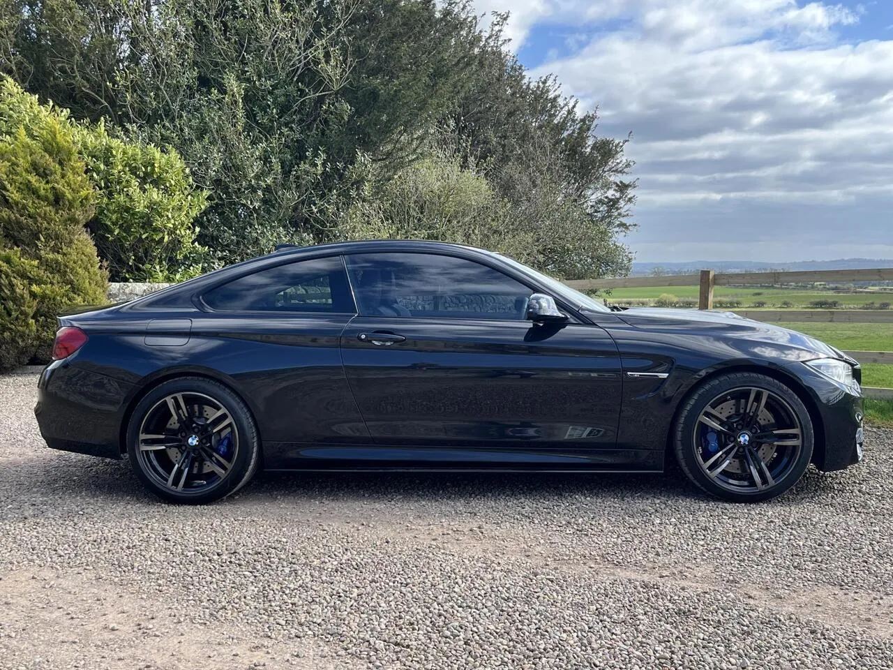 BMW M4 2015 photo 4
