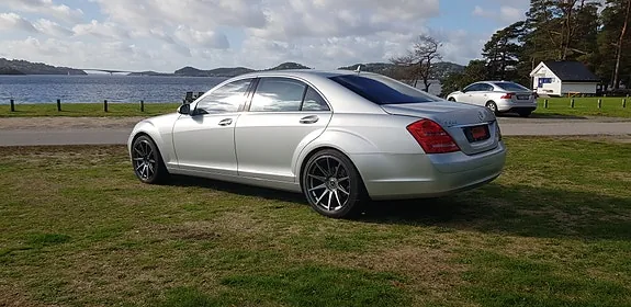 Mercedes-Benz S550