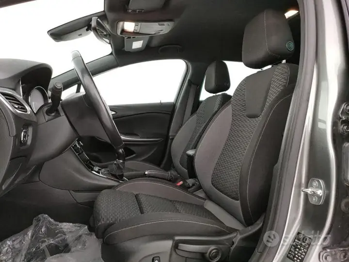 Opel Astra 2020 photo 5