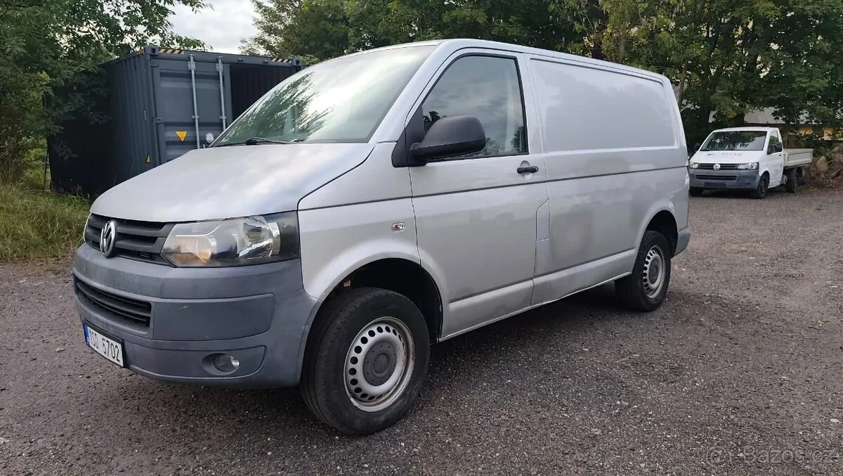 Volkswagen T5 2010 photo 2