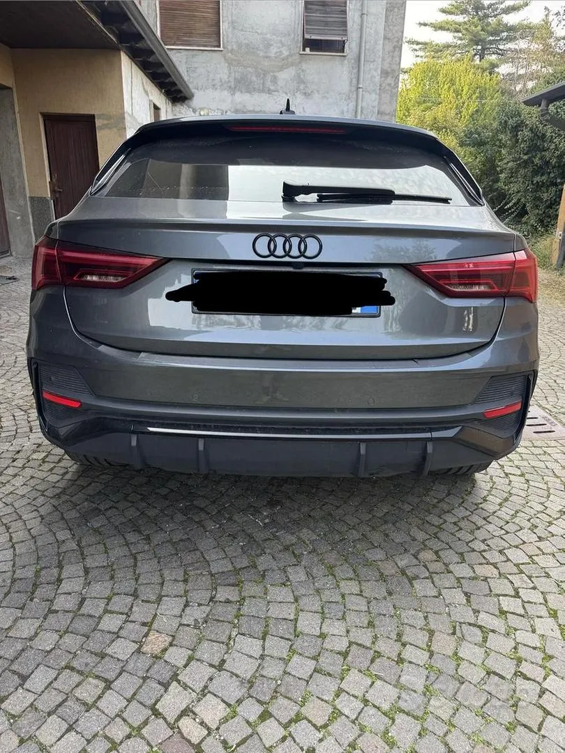 Audi Q3 2023 photo 3