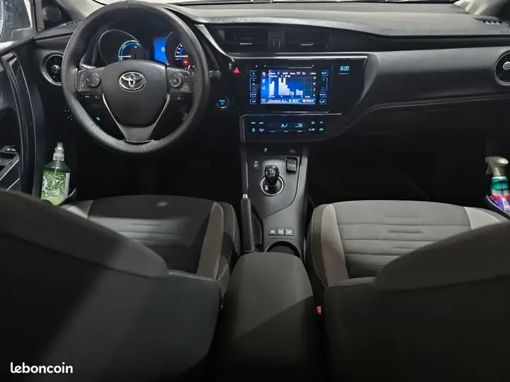 Toyota Auris 2019 photo 3