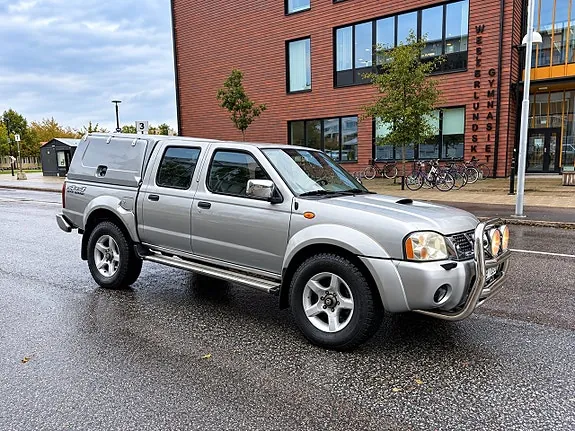 Nissan King Cab 2004 photo 5