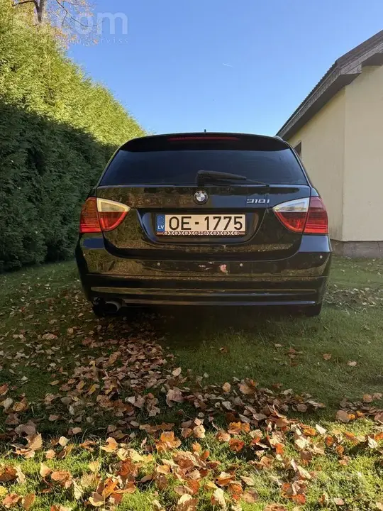 BMW 318 2007 photo 5