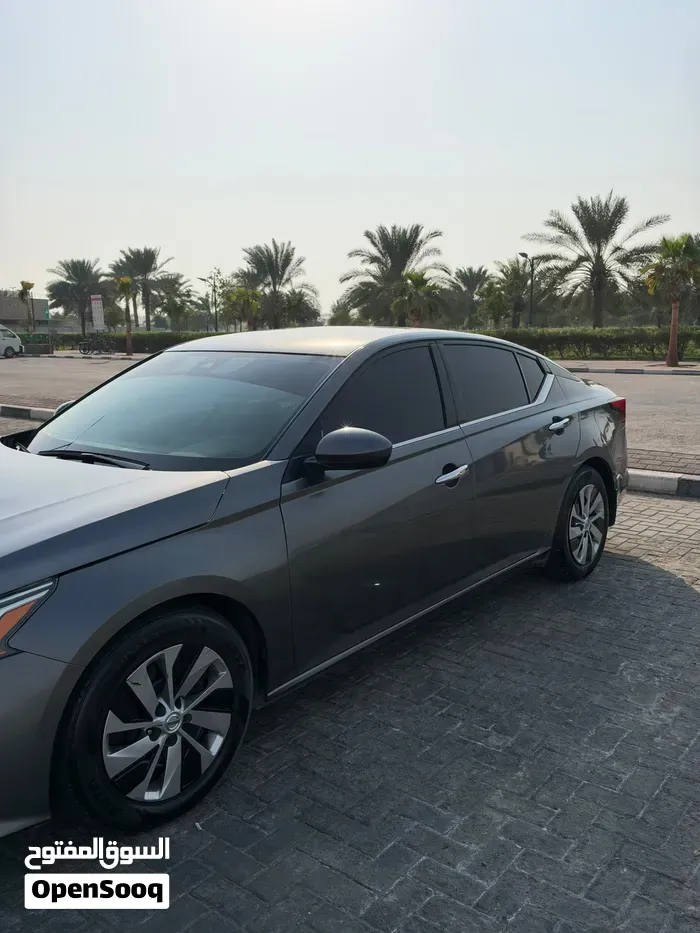 Nissan Altima 2022 photo 3