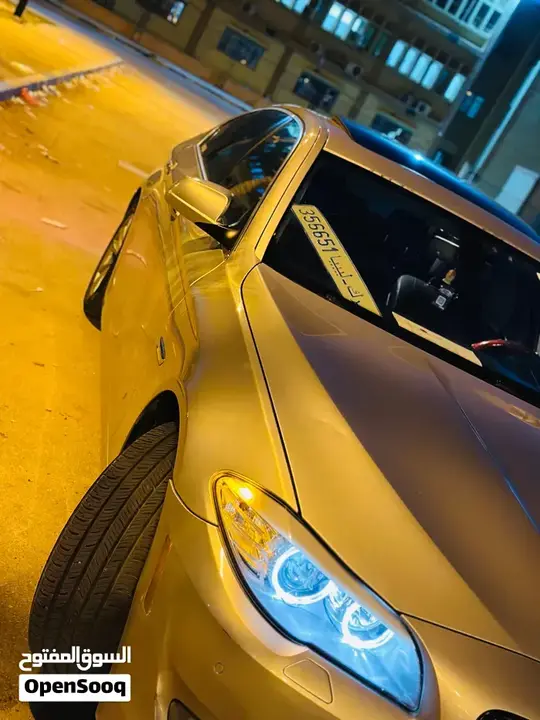 BMW 5 Series 2011 photo 2