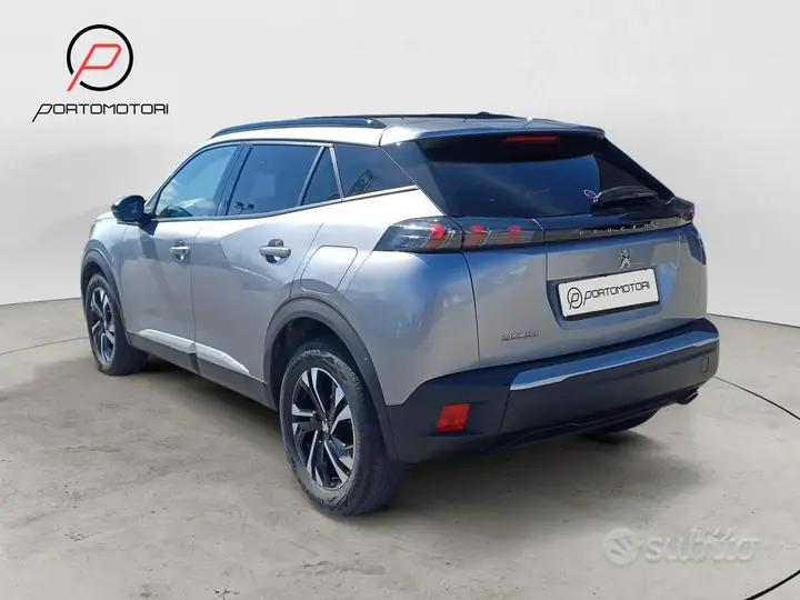 Peugeot 2008 2023 photo 3
