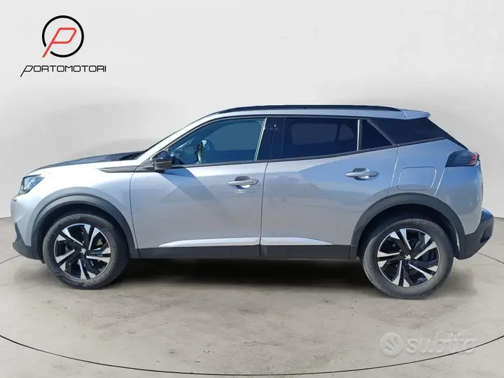 Peugeot 2008 2023 photo 2