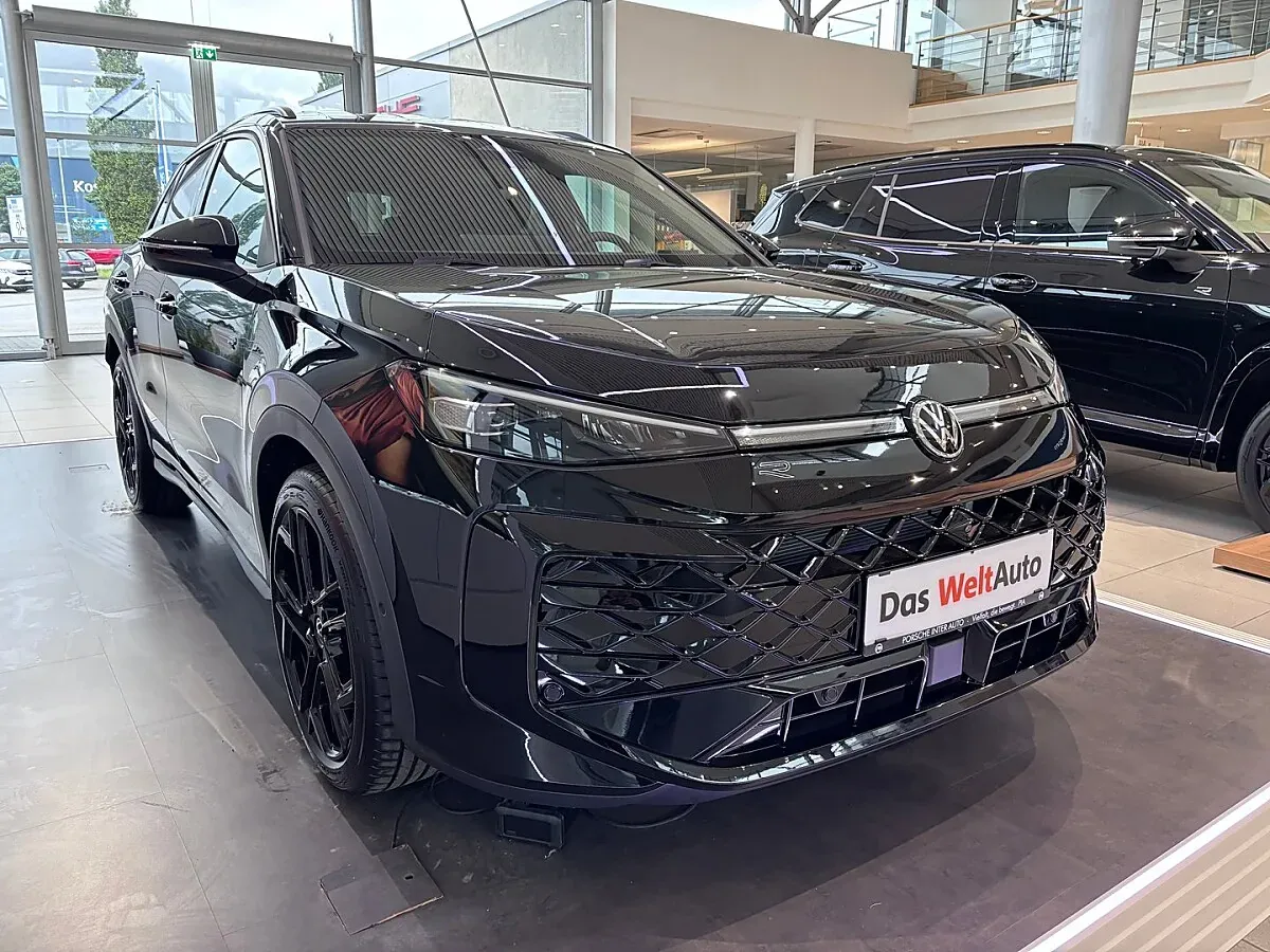 Volkswagen T-Roc 2026 photo 2