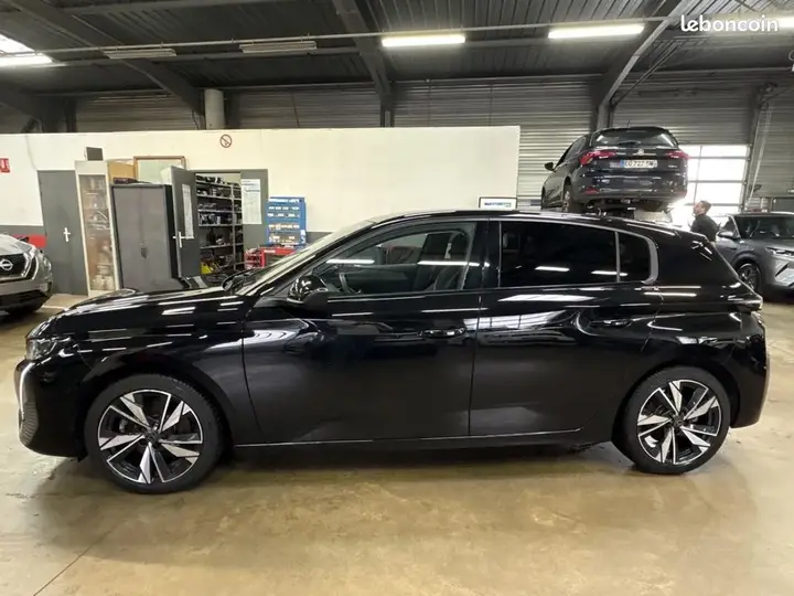Peugeot 308 2022 photo 3