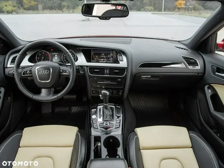 Audi A4 Avant 2011 photo 5