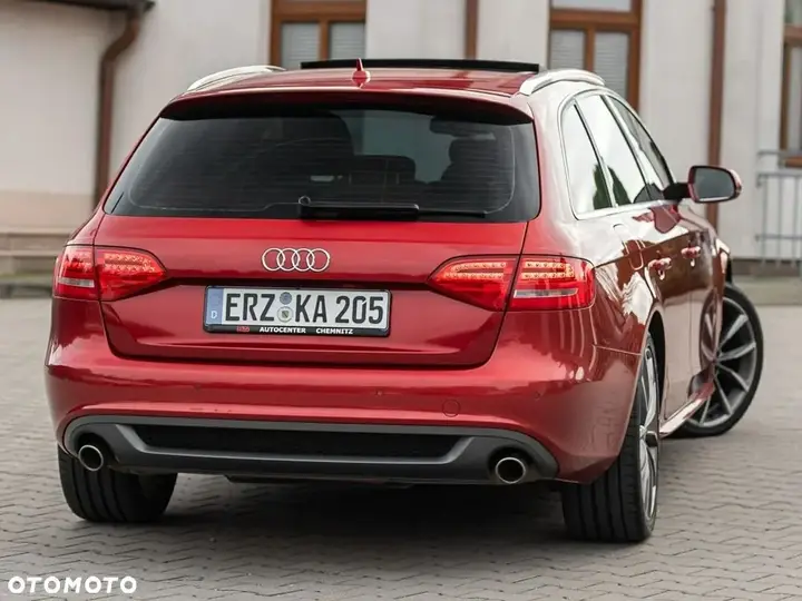 Audi A4 Avant 2011 photo 3