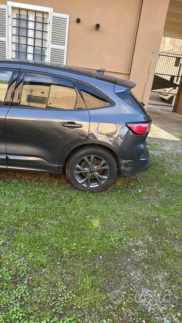 Ford Kuga 2021 photo 3