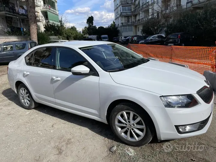 Skoda Octavia 2015 photo 2