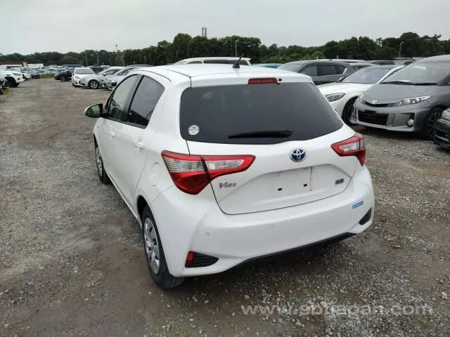 Toyota Vitz 2019 photo 3