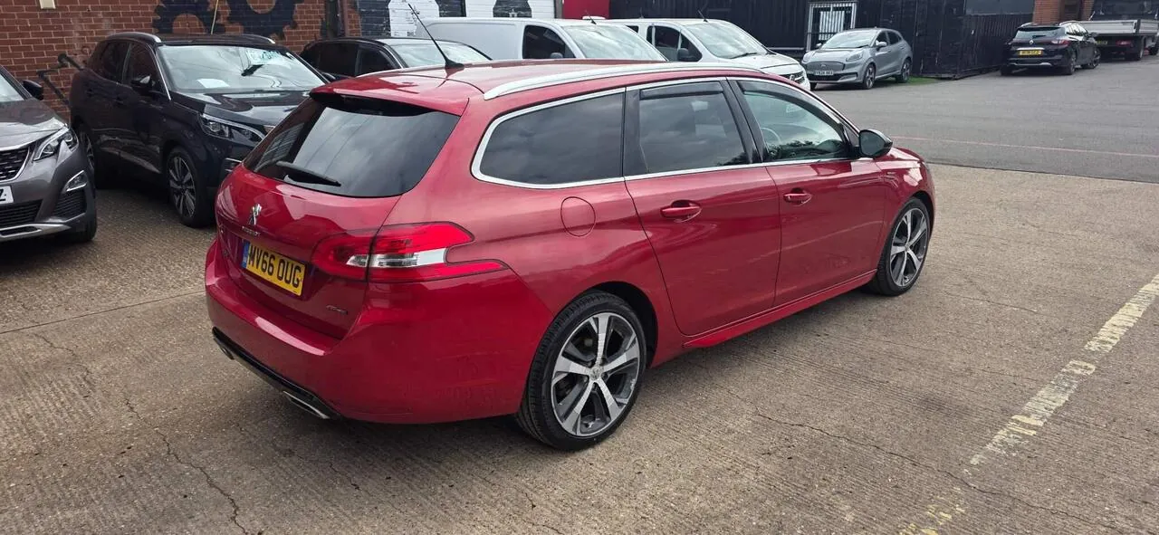 Peugeot 308 2016 photo 3