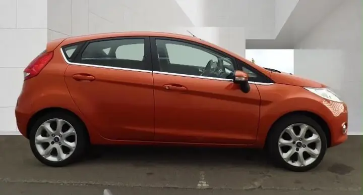 Ford Fiesta 2012 photo 3