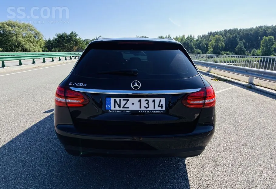 Mercedes-Benz C220 2017 photo 5