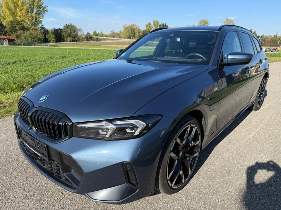 BMW 330E