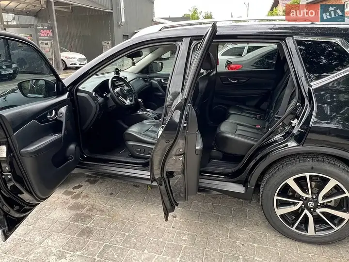 Nissan Rogue