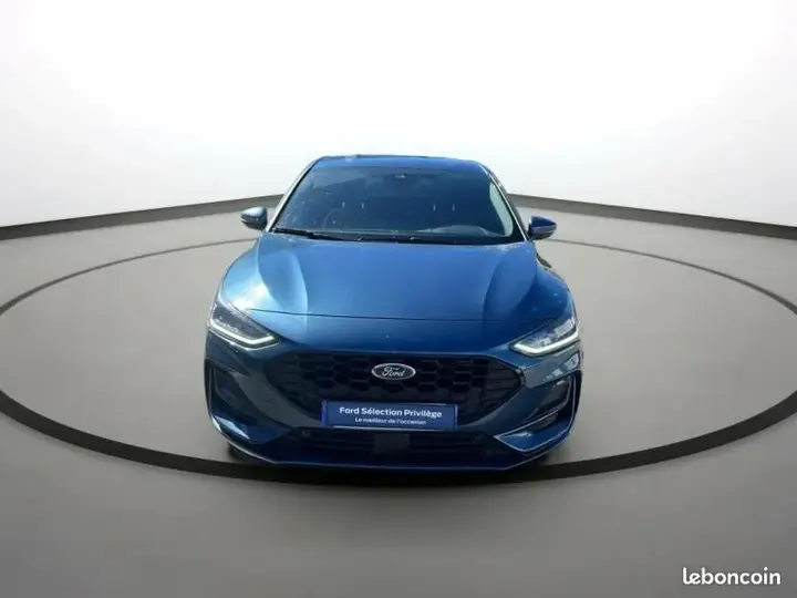 Ford Focus 2025 photo 3