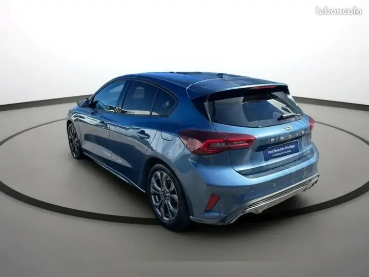 Ford Focus 2025 photo 5