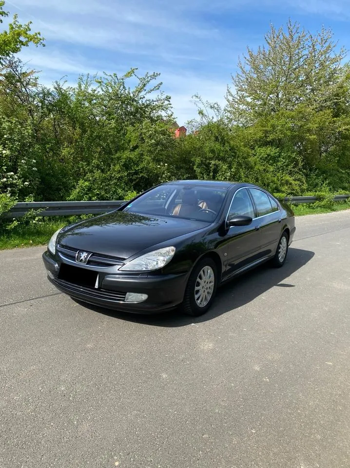 Peugeot 607