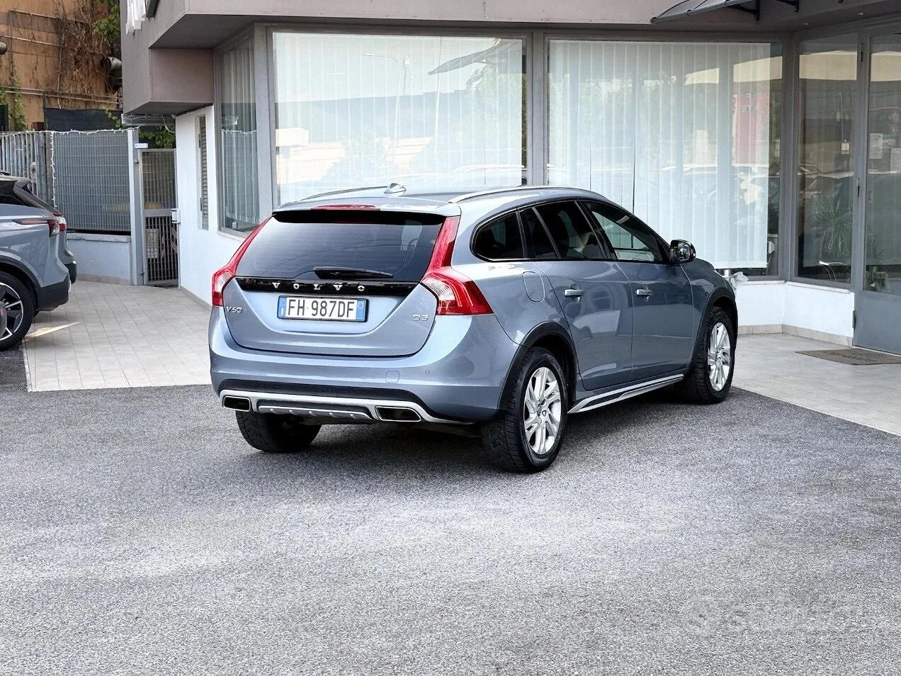 Volvo V60 2017 photo 5