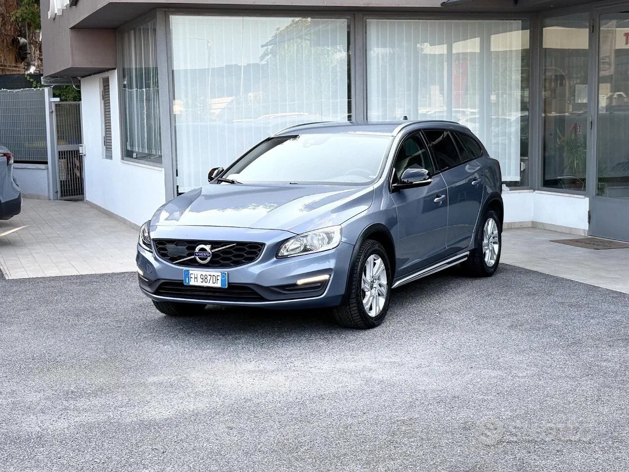 Volvo V60 2017 photo 3