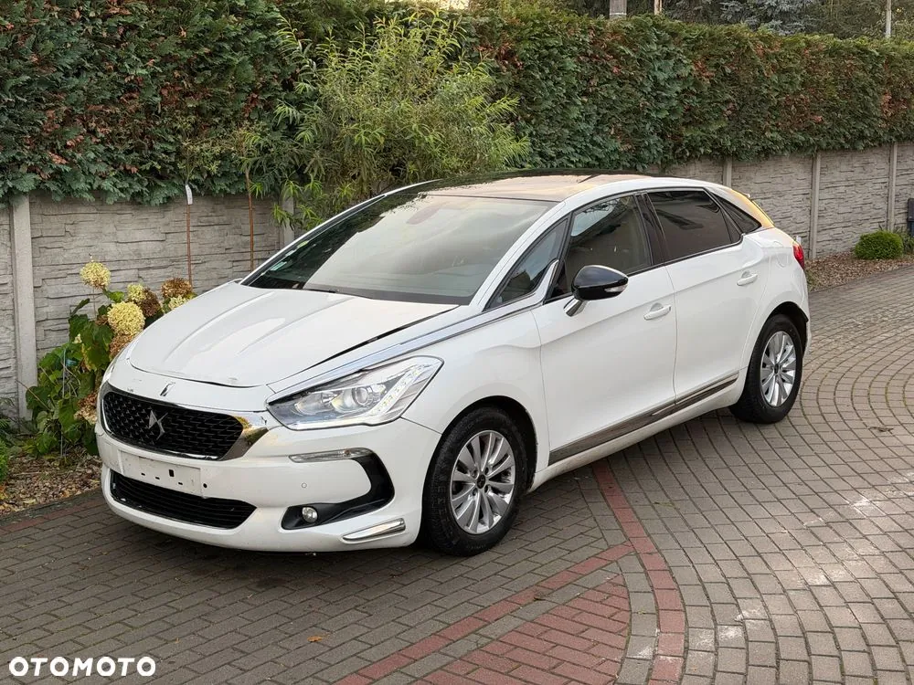DS Automobiles Ds 5