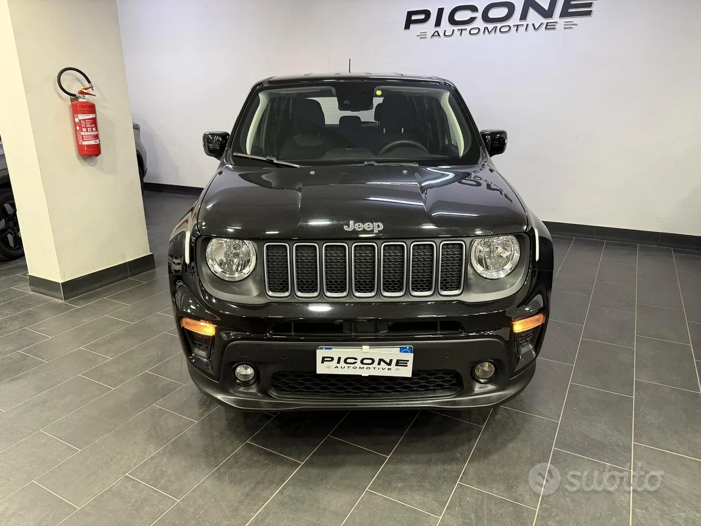 Jeep Renegade 2023 photo 2