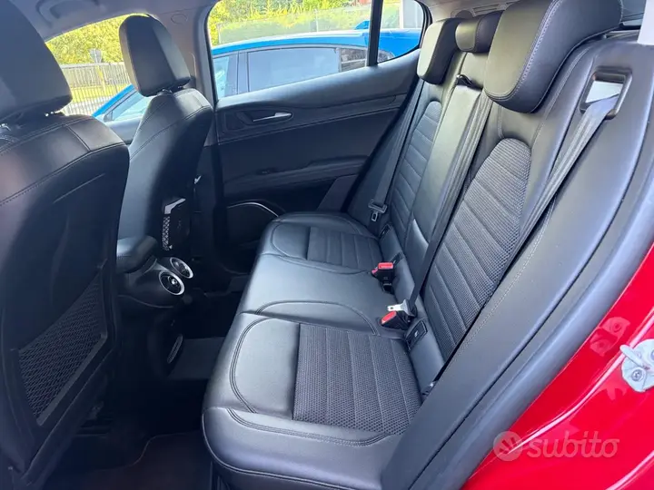 Alfa Romeo Stelvio 2021 photo 4